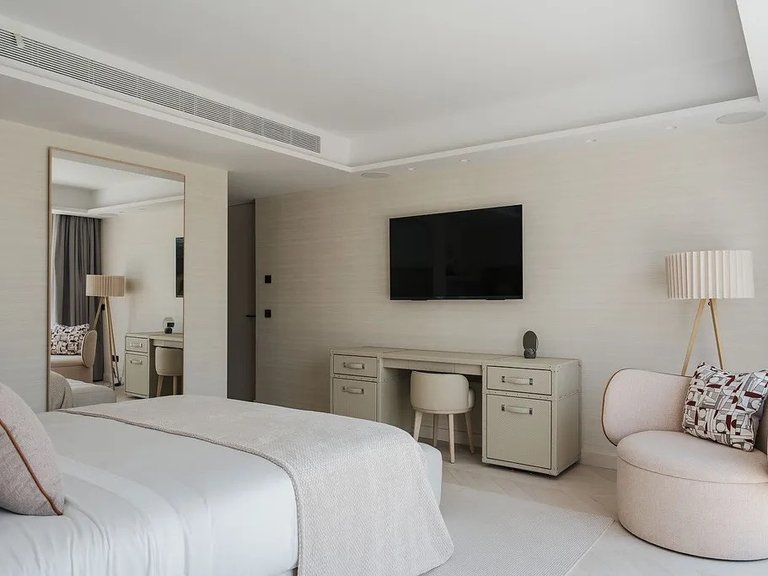 Apartment for Sale in Marbella, Malaga, Nueva Andalucia 24