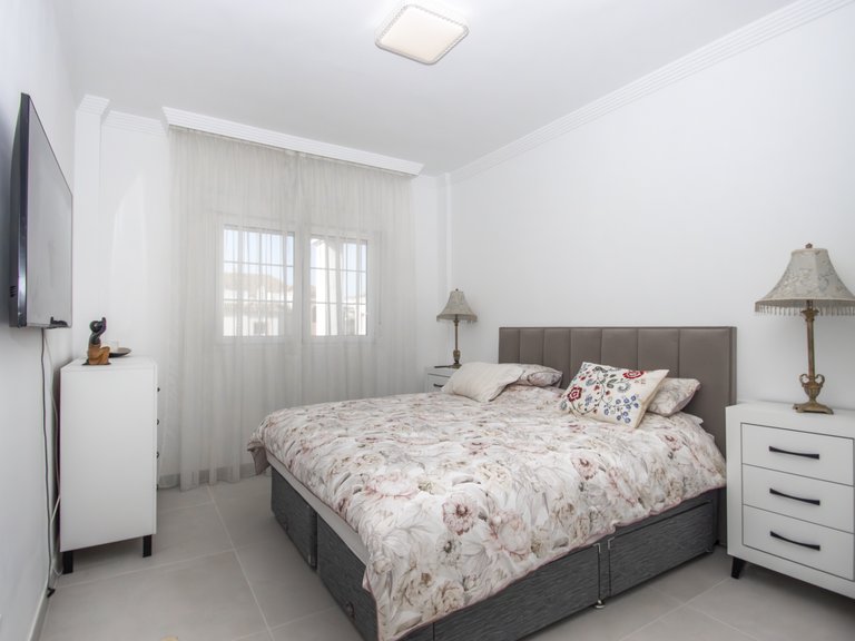 Apartment for Sale in Marbella, Malaga, Nueva Andalucia 13