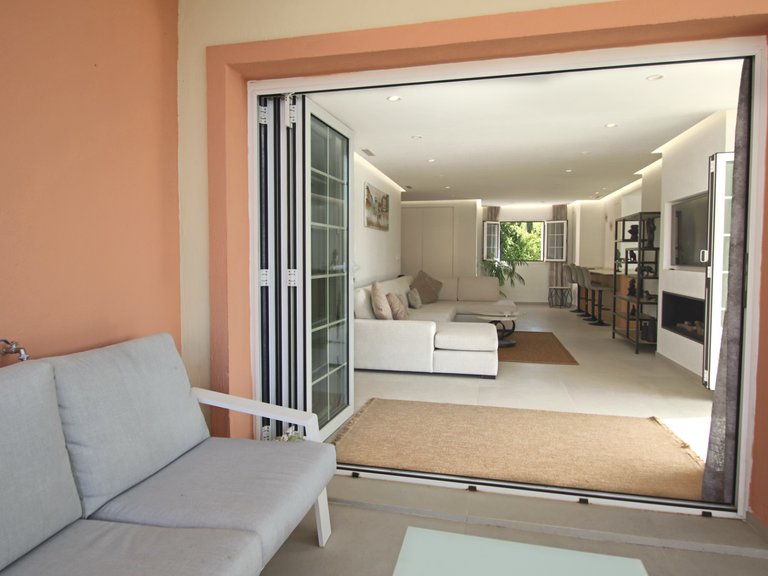 Apartment for Sale in Marbella, Malaga, Nueva Andalucia 17