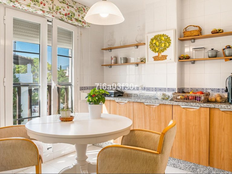 Apartment for Sale in San Pedro De Alcantara, Malaga 9
