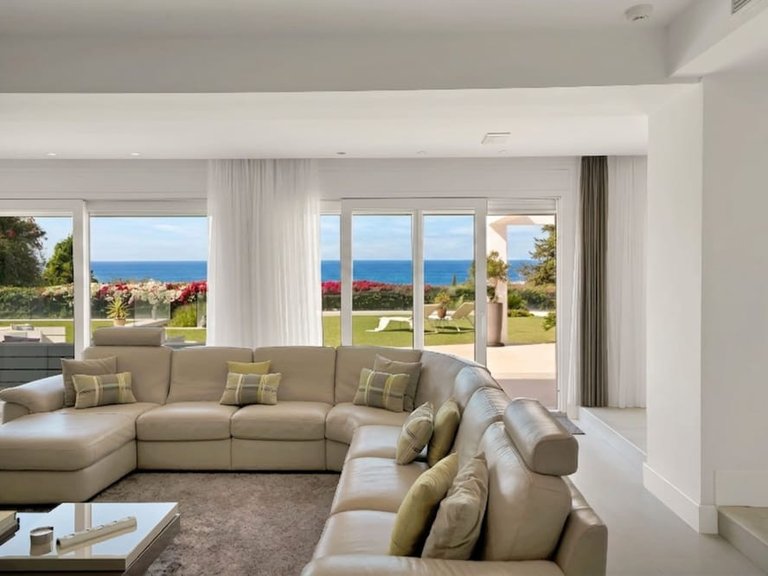 Villa for Sale in Marbella, Malaga, Marbella Golden Mile 6