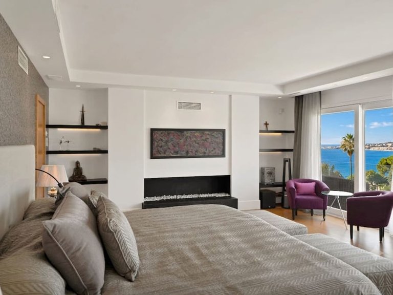 Villa for Sale in Marbella, Malaga, Marbella Golden Mile 21