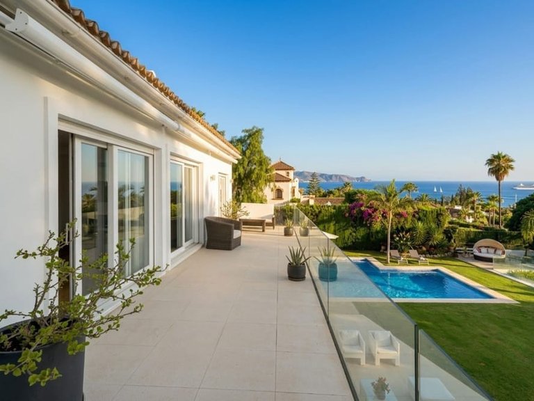 Villa for Sale in Marbella, Malaga, Marbella Golden Mile 10