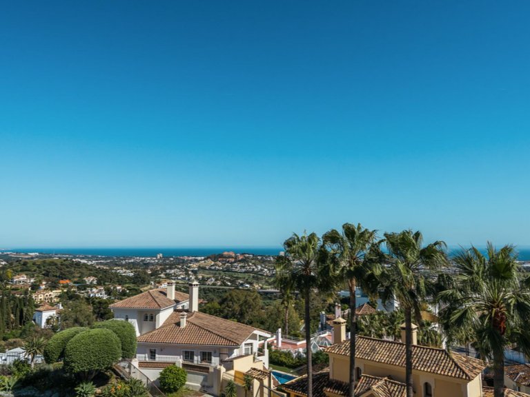 Town House for Sale in Benahavis, Malaga 20