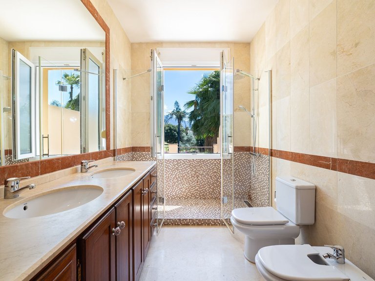 Town House for Sale in Marbella, Malaga 11