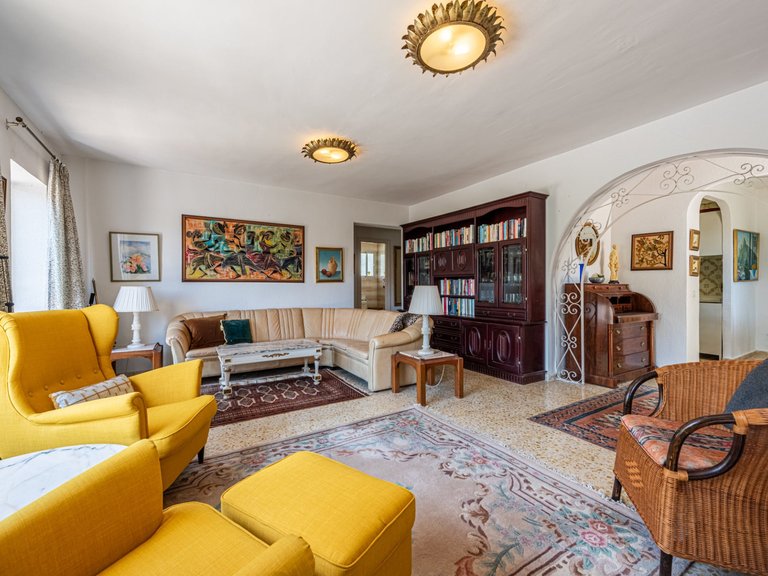 Villa for Sale in Marbella, Malaga 8