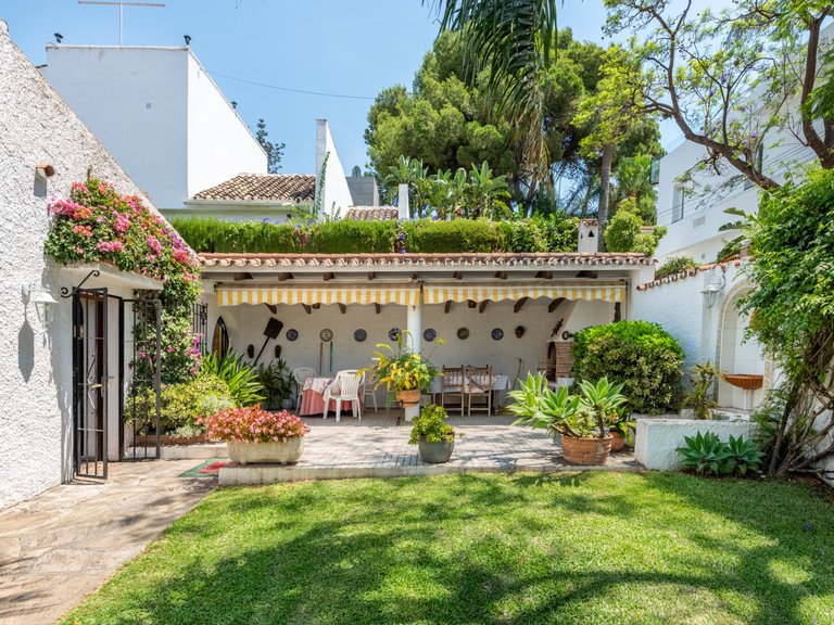 Villa for Sale in Marbella, Malaga 1