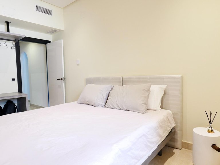 Apartment for Sale in Marbella, Malaga, Marbella - Puerto Banus 20