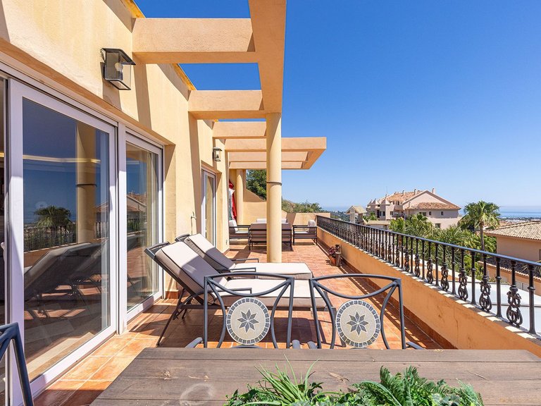 Penthouse for Sale in Marbella, Malaga 25