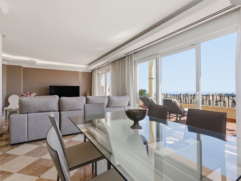 Penthouse for Sale in Marbella, Malaga 5