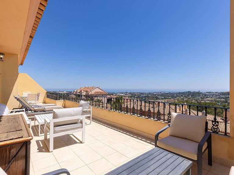 Penthouse for Sale in Marbella, Malaga 21