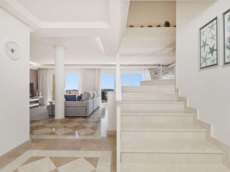 Penthouse for Sale in Marbella, Malaga 12