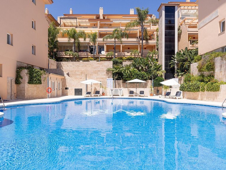 Penthouse for Sale in Marbella, Malaga 17