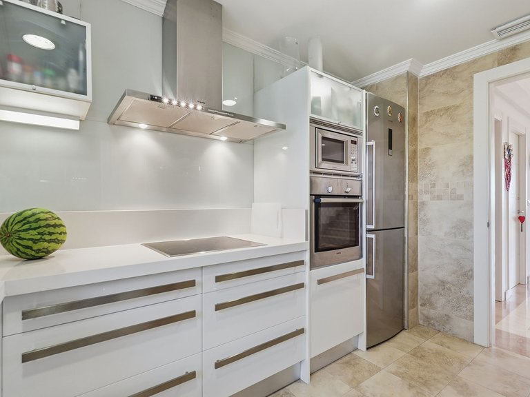 Penthouse for Sale in Marbella, Malaga 13