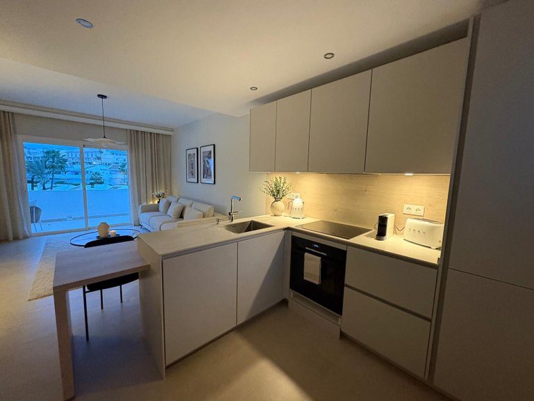 Town House for Sale in Marbella, Malaga, Nueva Andalucia 4