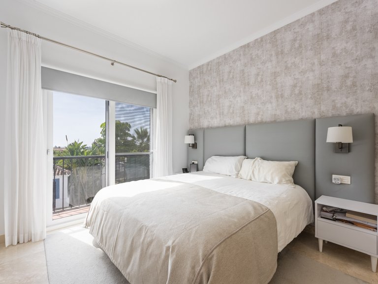 Town House for Sale in Benahavis, Malaga, Paraiso Pueblo 12