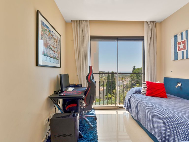 Town House for Sale in Benahavis, Malaga 16