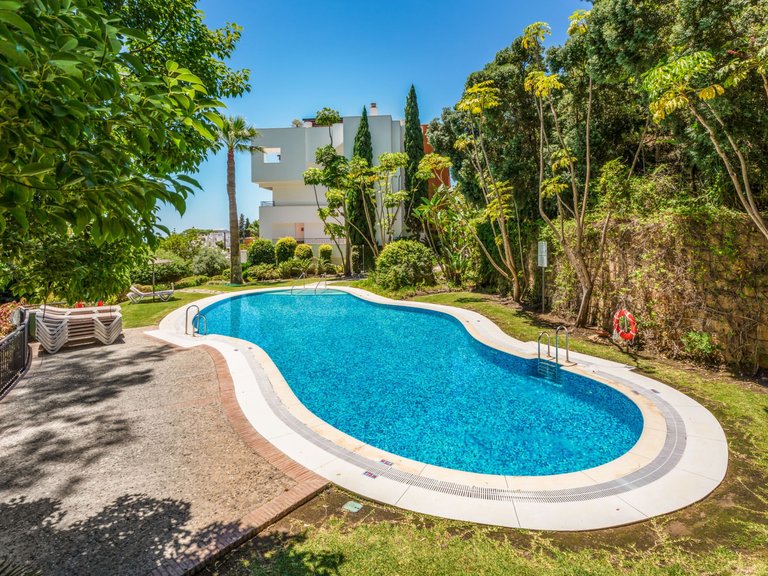 Town House for Sale in Benahavis, Malaga 25