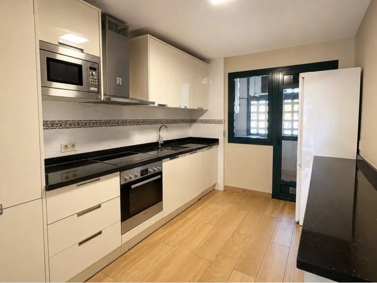 Apartment for Sale in San Pedro De Alcantara, Malaga 2