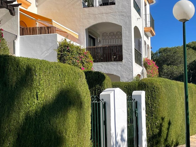 Apartment for Sale in Marbella, Malaga 23