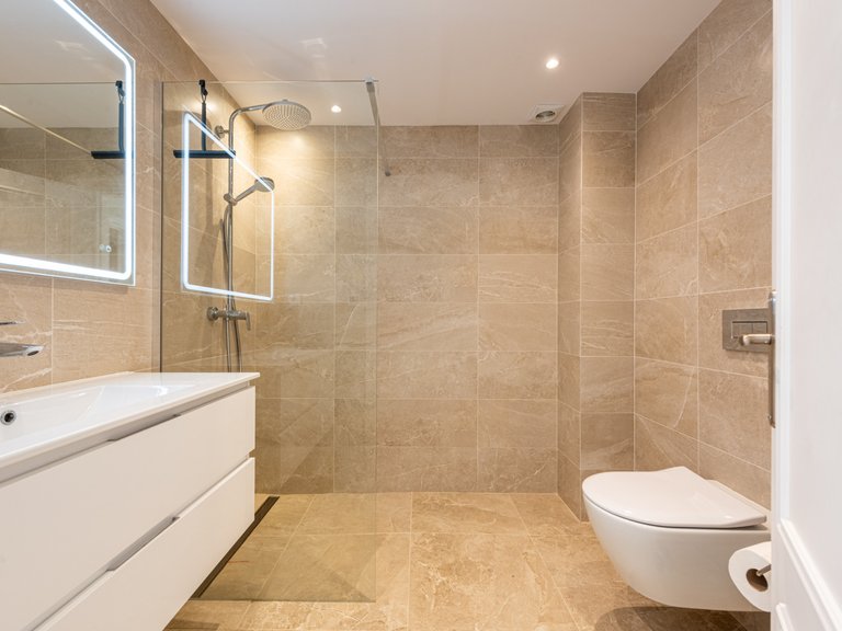 Apartment for Sale in Marbella, Malaga 32