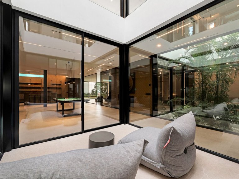 Villa for Sale in Benahavis, Malaga, El Madroñal 24