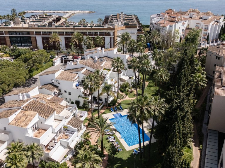 Town House for Sale in Marbella, Malaga, Marbella - Puerto Banus 35