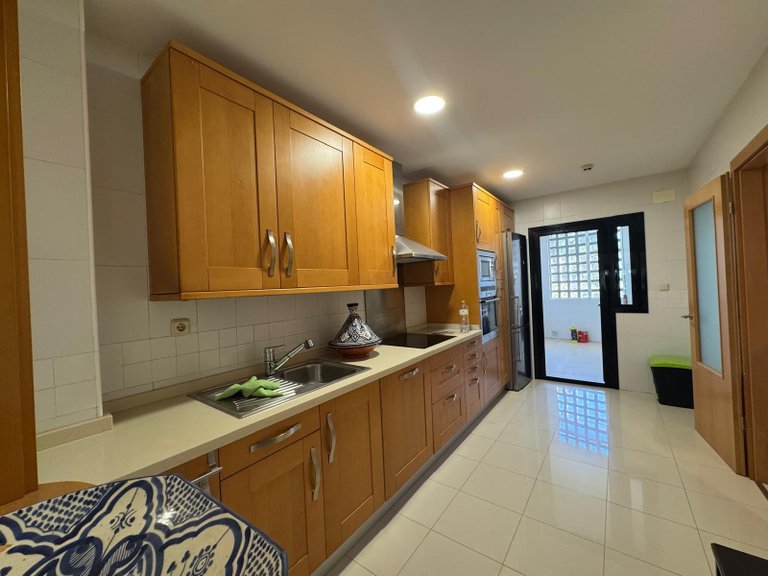Prime Beachside Living Near Puerto Banús 15