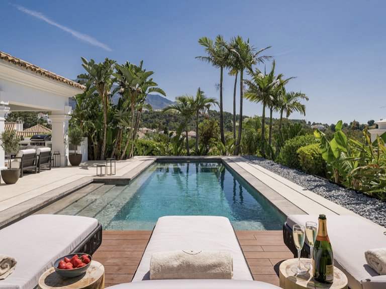 Villa for Sale in Marbella, Malaga 17