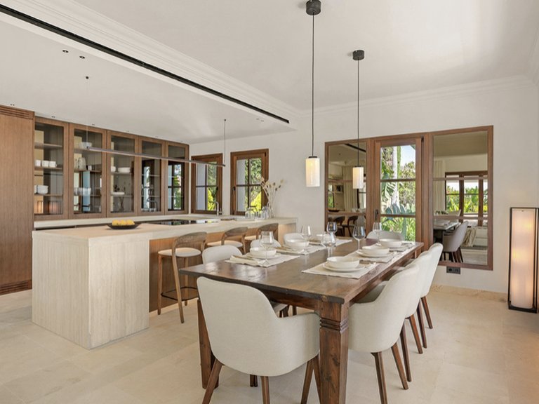 Villa for Sale in Marbella, Malaga 15