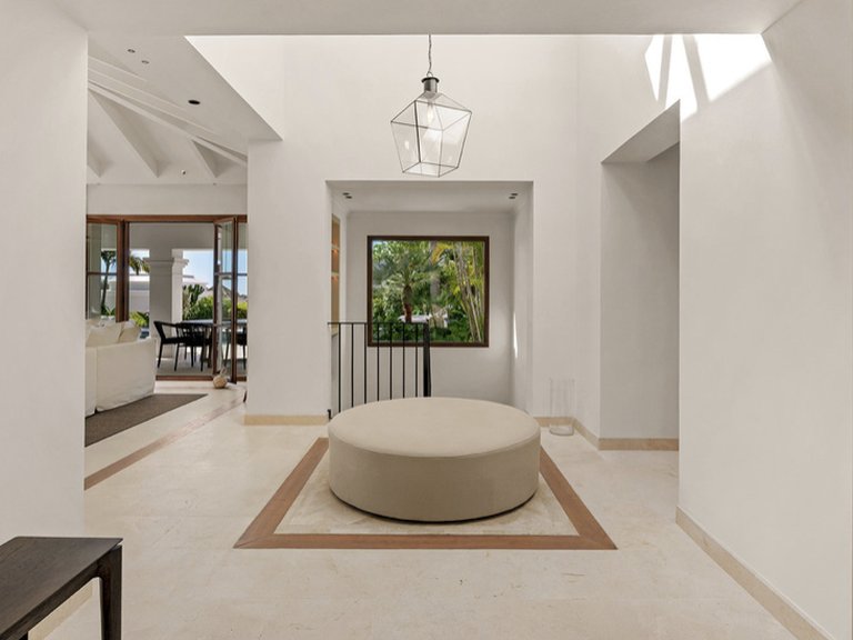 Villa for Sale in Marbella, Malaga 8