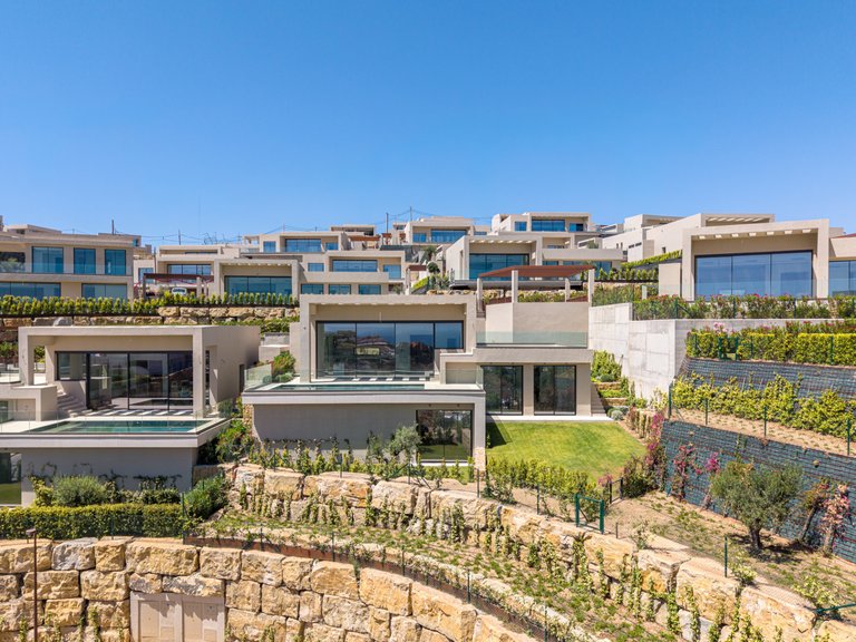 Villa for Sale in Benahavis, Malaga 3