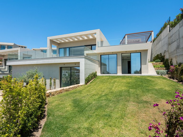 Villa for Sale in Benahavis, Malaga 1