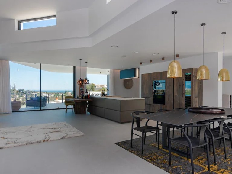 Villa for Sale in Benahavis, Malaga, Paraiso Alto 4