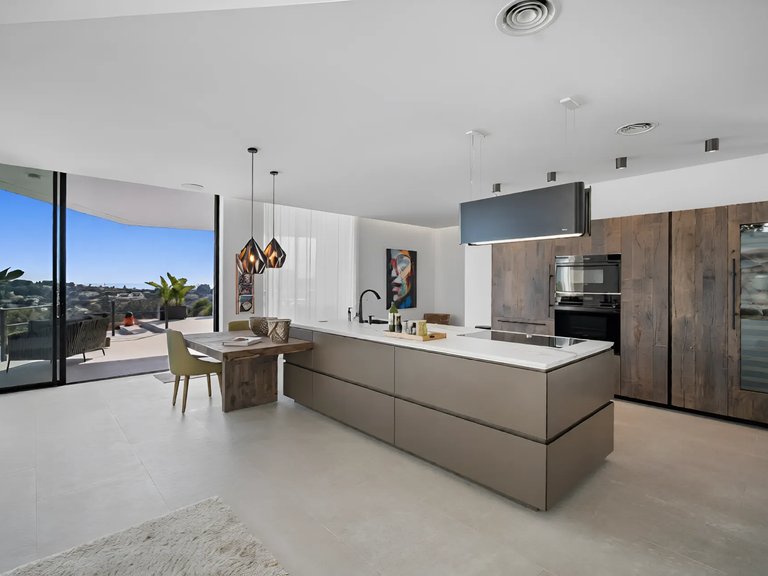 Villa for Sale in Benahavis, Malaga, Paraiso Alto 7