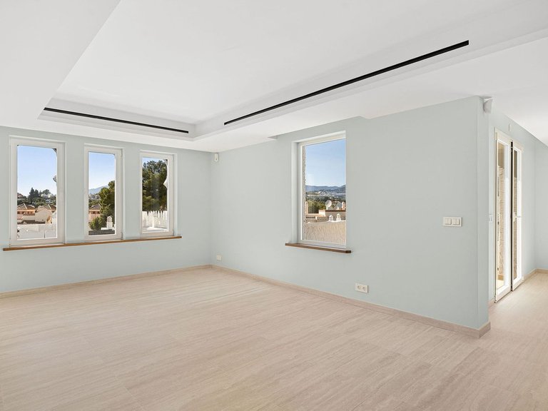 Penthouse for Sale in Marbella, Malaga, Nueva Andalucia 7