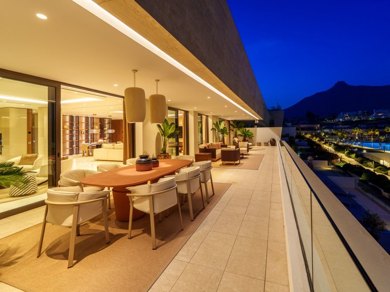 Town House for Sale in Marbella, Malaga, Marbella Golden Mile 12