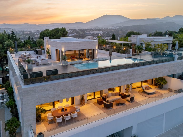 Town House for Sale in Marbella, Malaga, Marbella Golden Mile 1