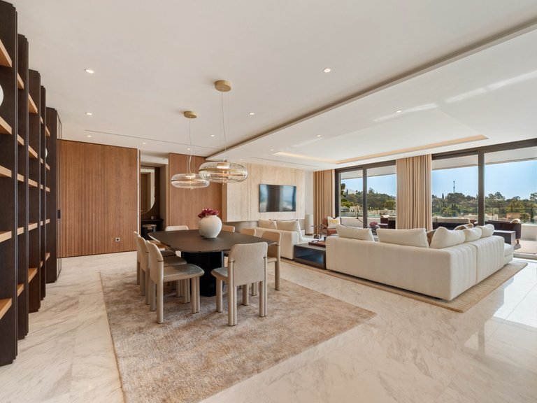 Town House for Sale in Marbella, Malaga, Marbella Golden Mile 20