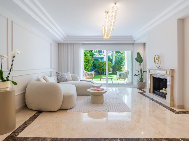 Apartment for Sale in Marbella, Malaga, Marbella Golden Mile 8