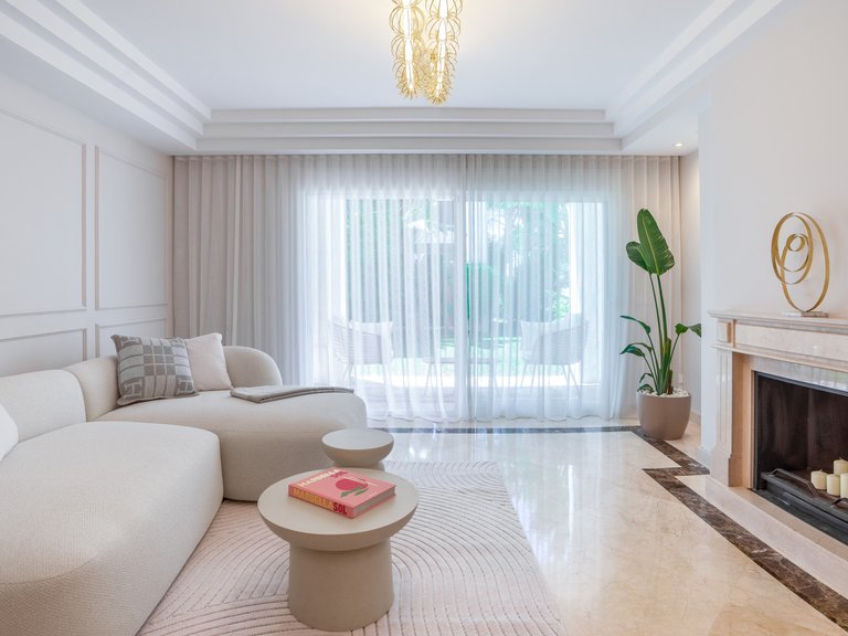 Apartment for Sale in Marbella, Malaga, Marbella Golden Mile 5
