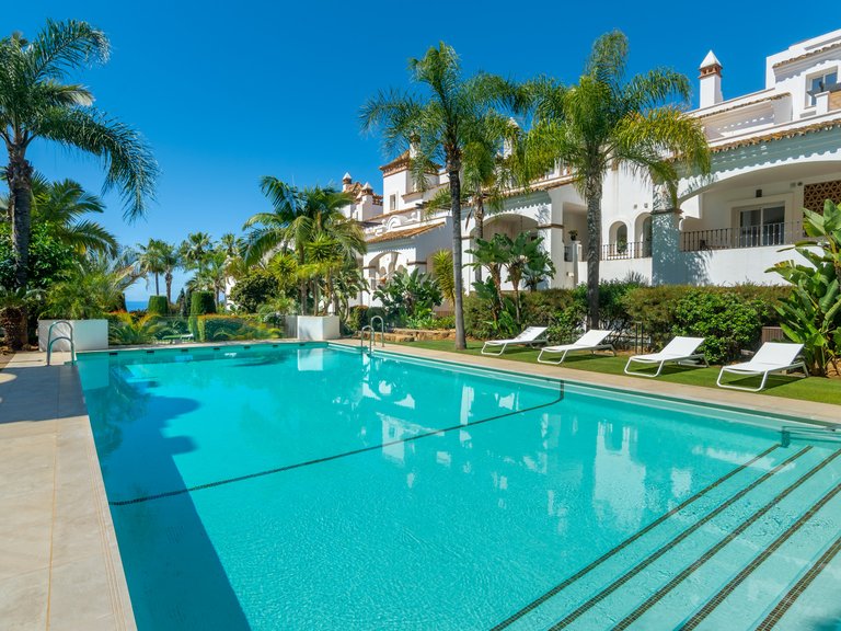 Apartment for Sale in Marbella, Malaga, Marbella Golden Mile 1