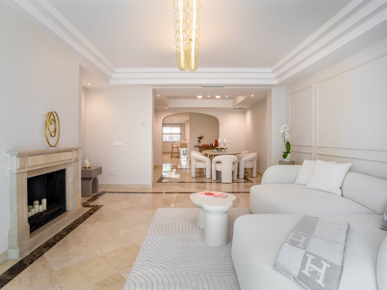 Apartment for Sale in Marbella, Malaga, Marbella Golden Mile 6