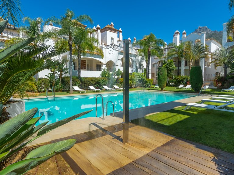 Apartment for Sale in Marbella, Malaga, Marbella Golden Mile 2