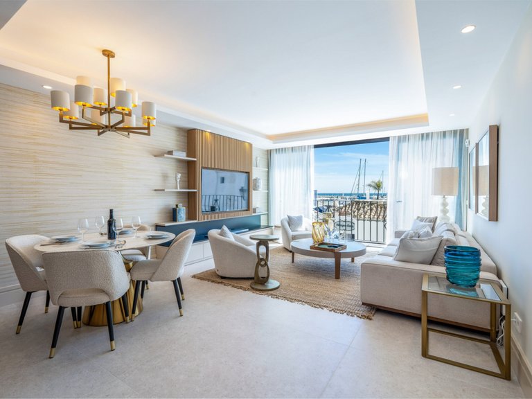 Apartment for Sale in Marbella, Malaga, Marbella - Puerto Banus 7