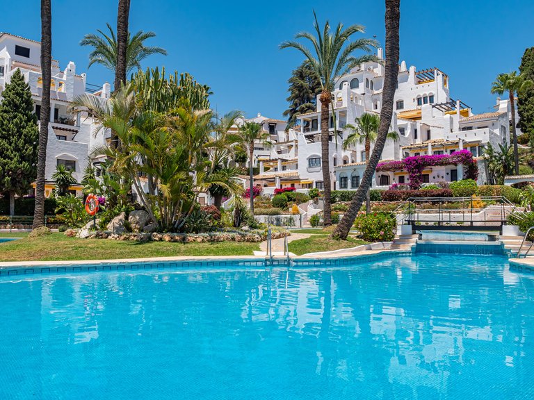 Apartment for Sale in Marbella, Malaga 37