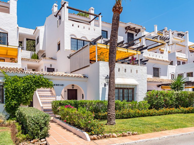 Apartment for Sale in Marbella, Malaga 2