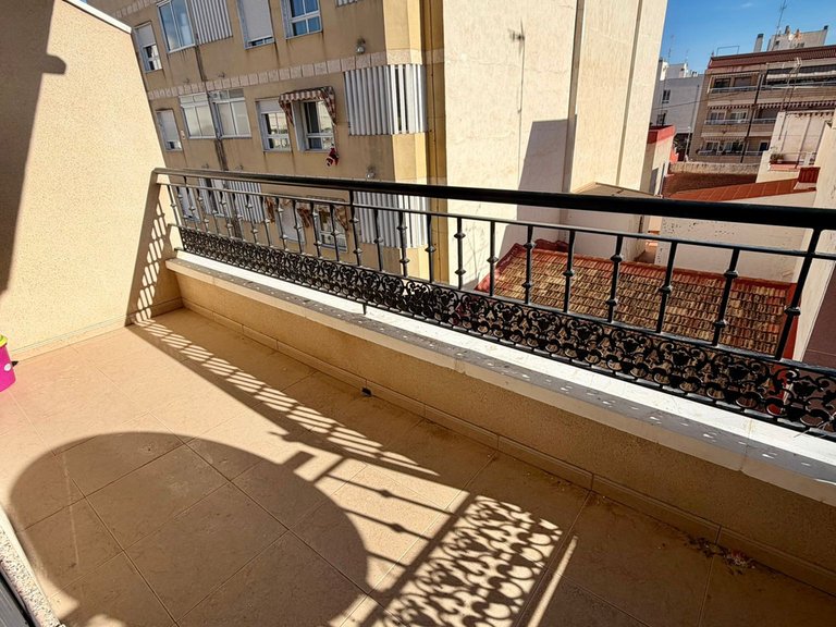 Apartment for sale in Torrevieja, Alicante 1