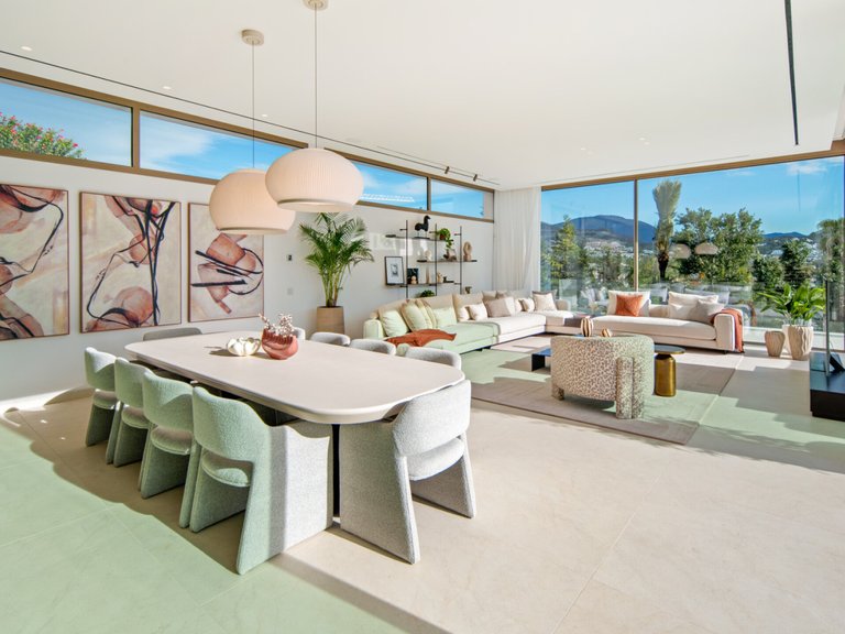 Villa for Sale in Marbella, Malaga, Nueva Andalucia 5