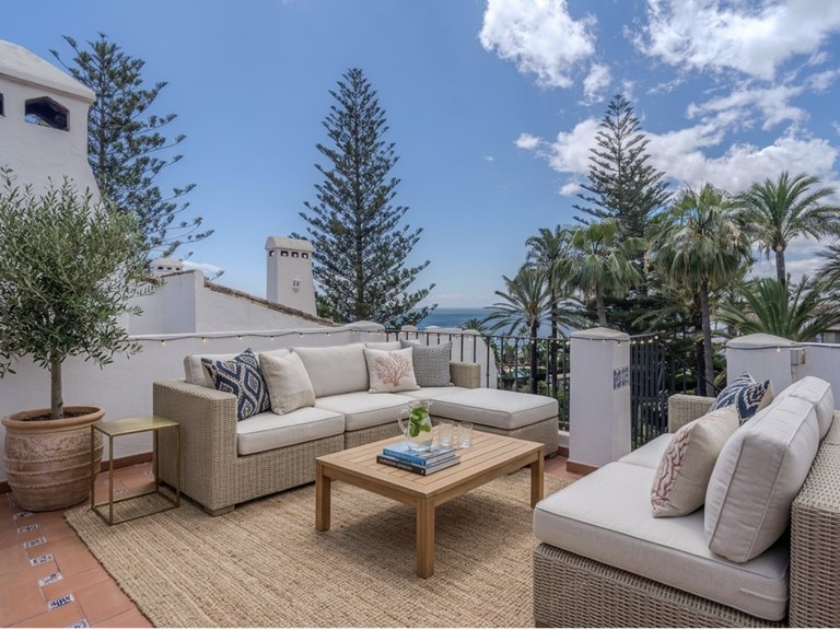 Ático dúplex en venta en San Pedro de Alcántara 2